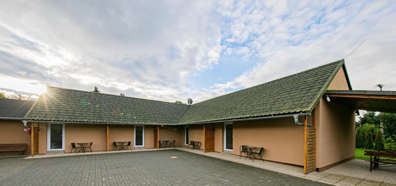 Apartmany Dolosin Velke Losiny Luaran gambar